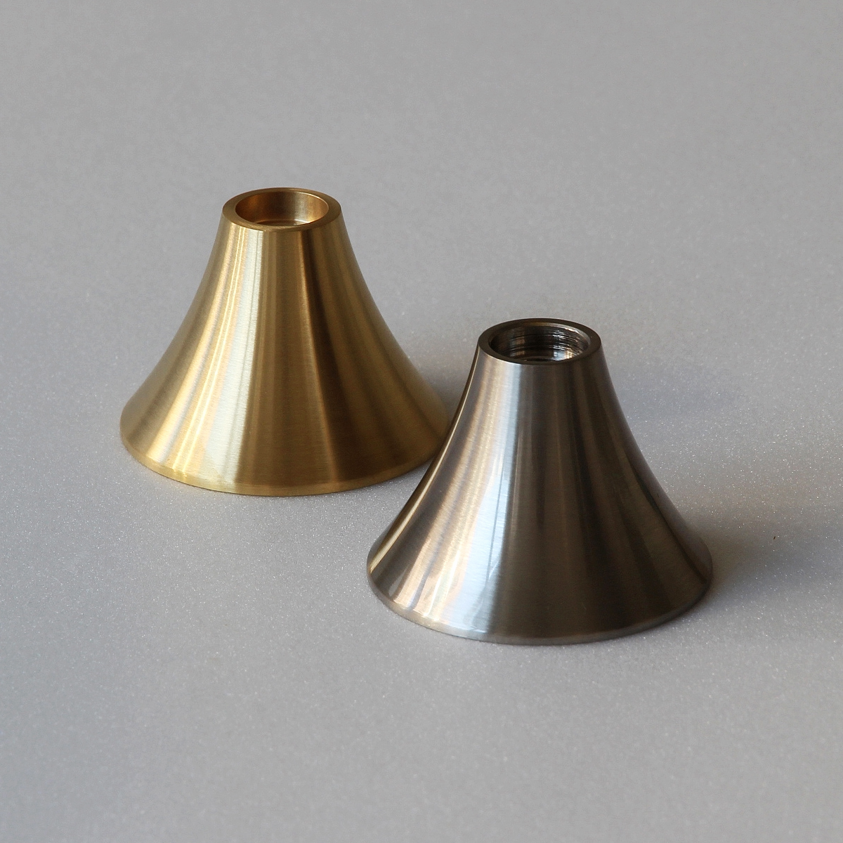 702.3 ESCUTCHEON, HANDLE