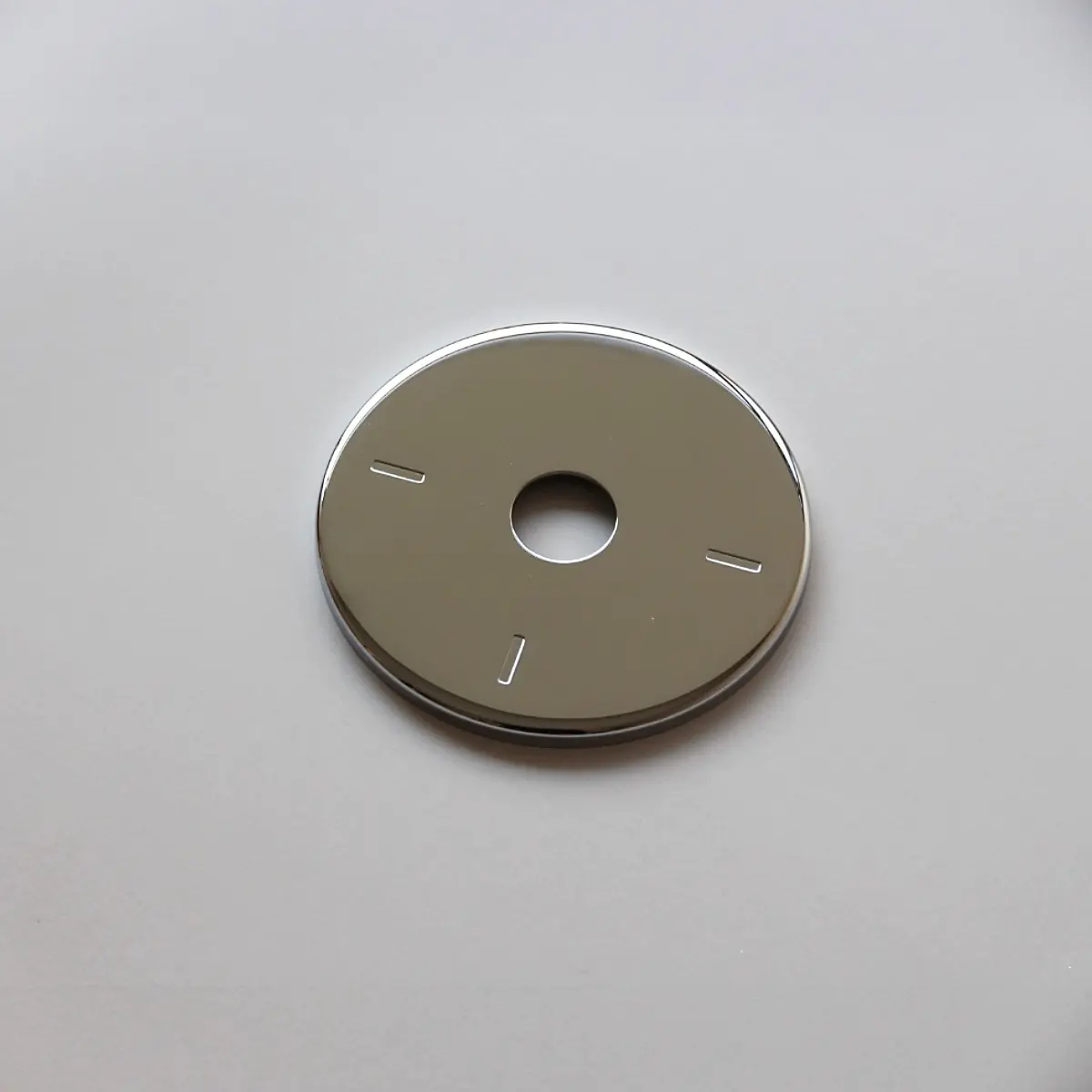 SHOWER PLATE