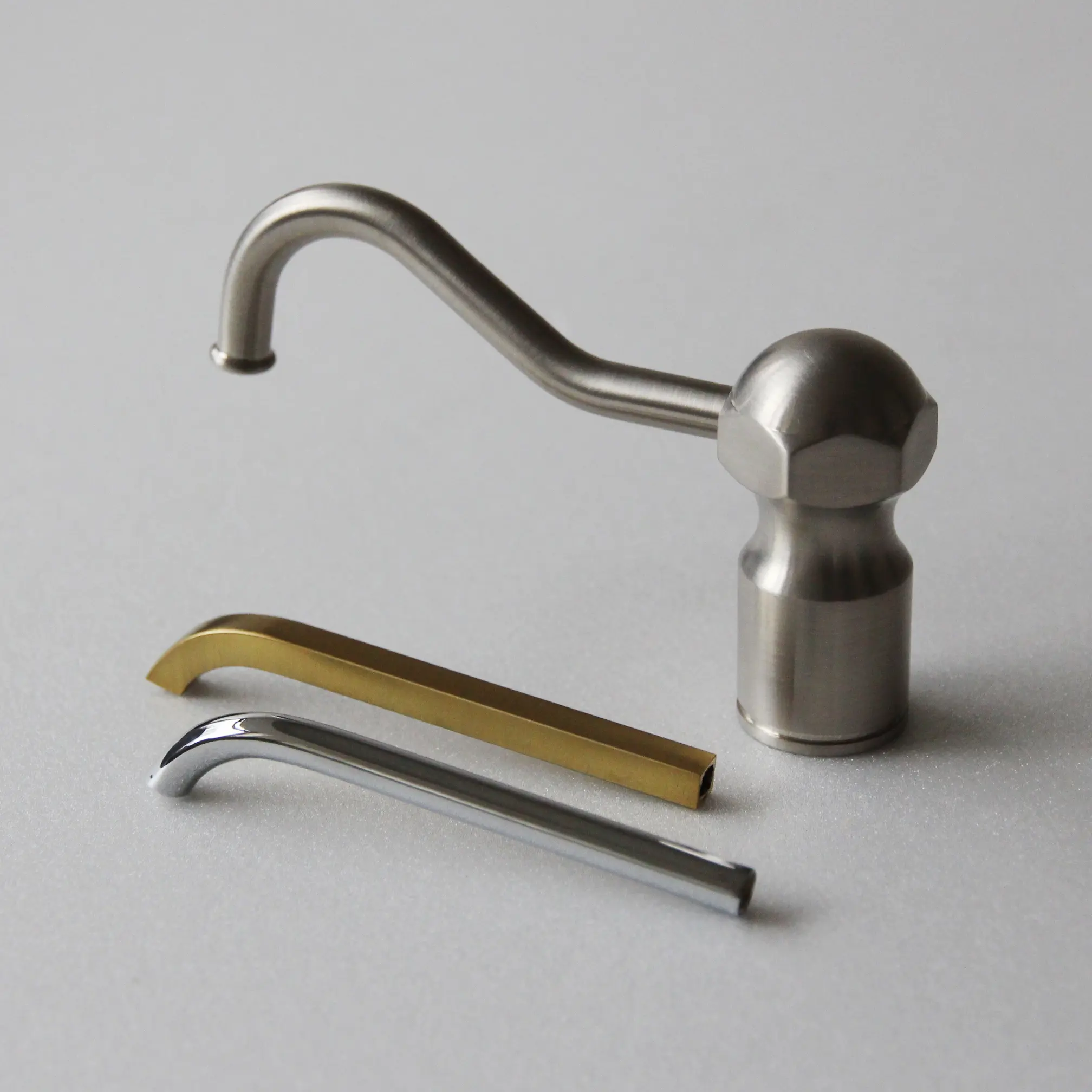 PLUNGER SPOUT